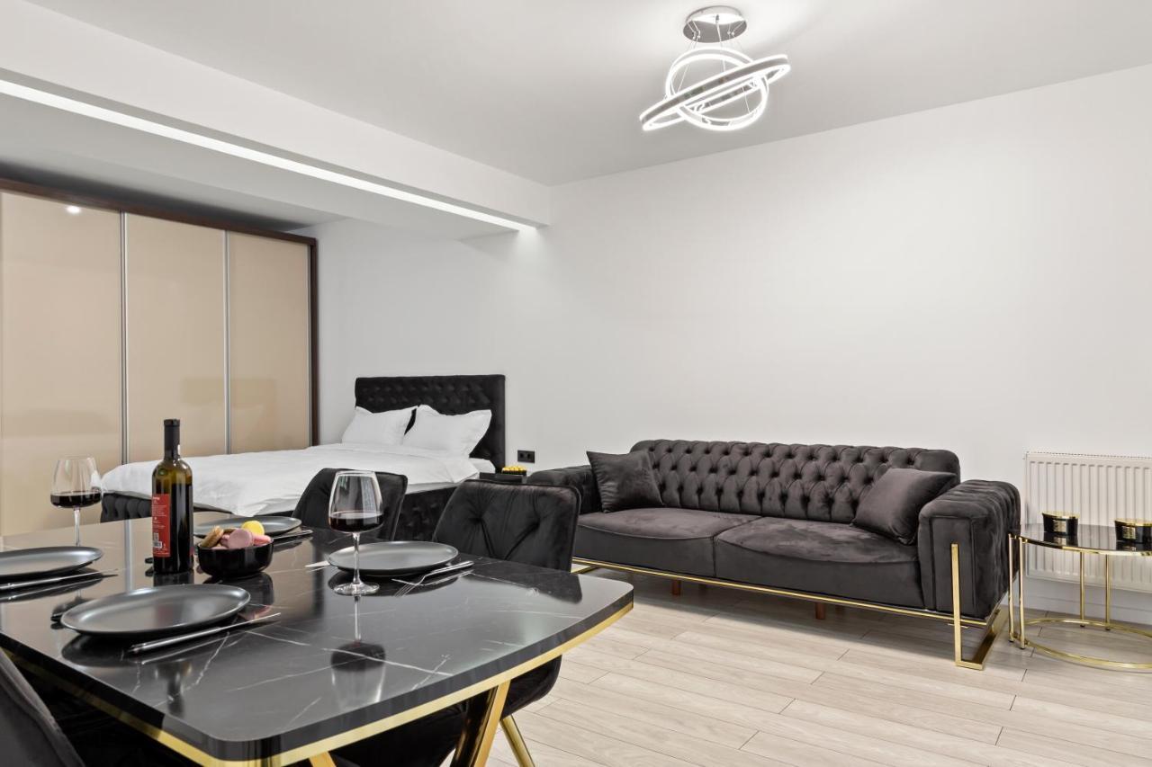 Central Deluxe By Rh Living บูคาเรสต์ ภายนอก รูปภาพ