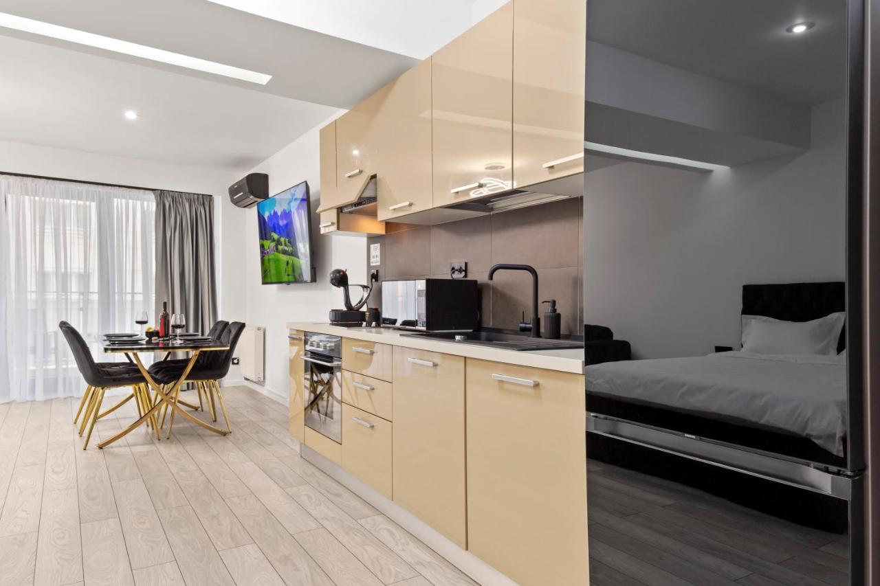 Central Deluxe By Rh Living บูคาเรสต์ ภายนอก รูปภาพ