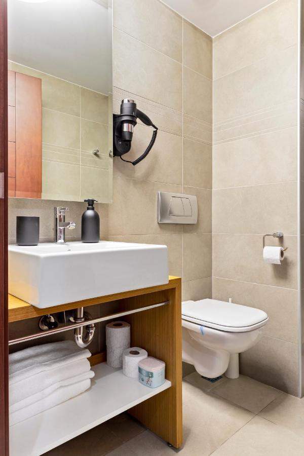 Central Deluxe By Rh Living บูคาเรสต์ ภายนอก รูปภาพ