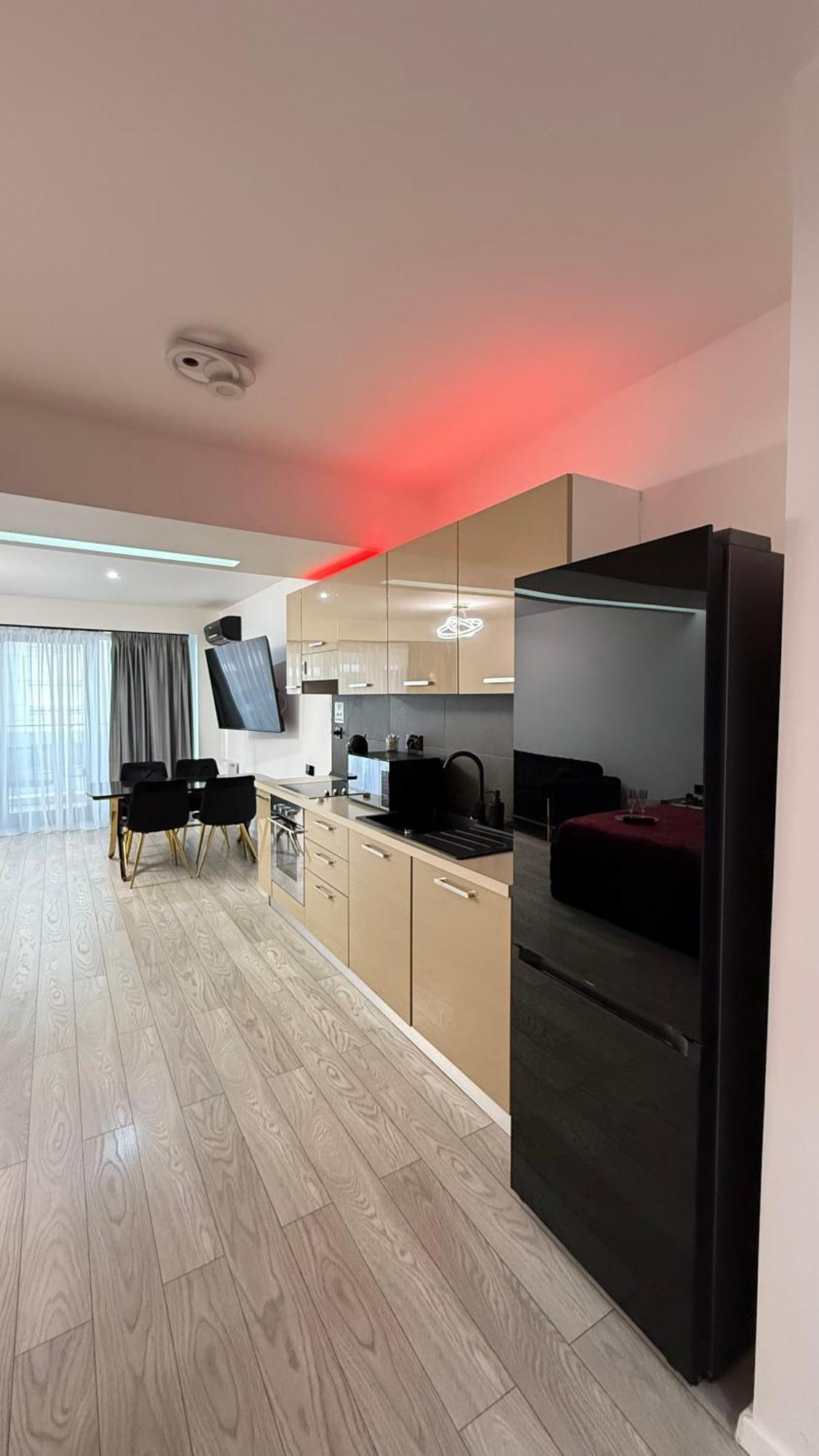Central Deluxe By Rh Living บูคาเรสต์ ภายนอก รูปภาพ