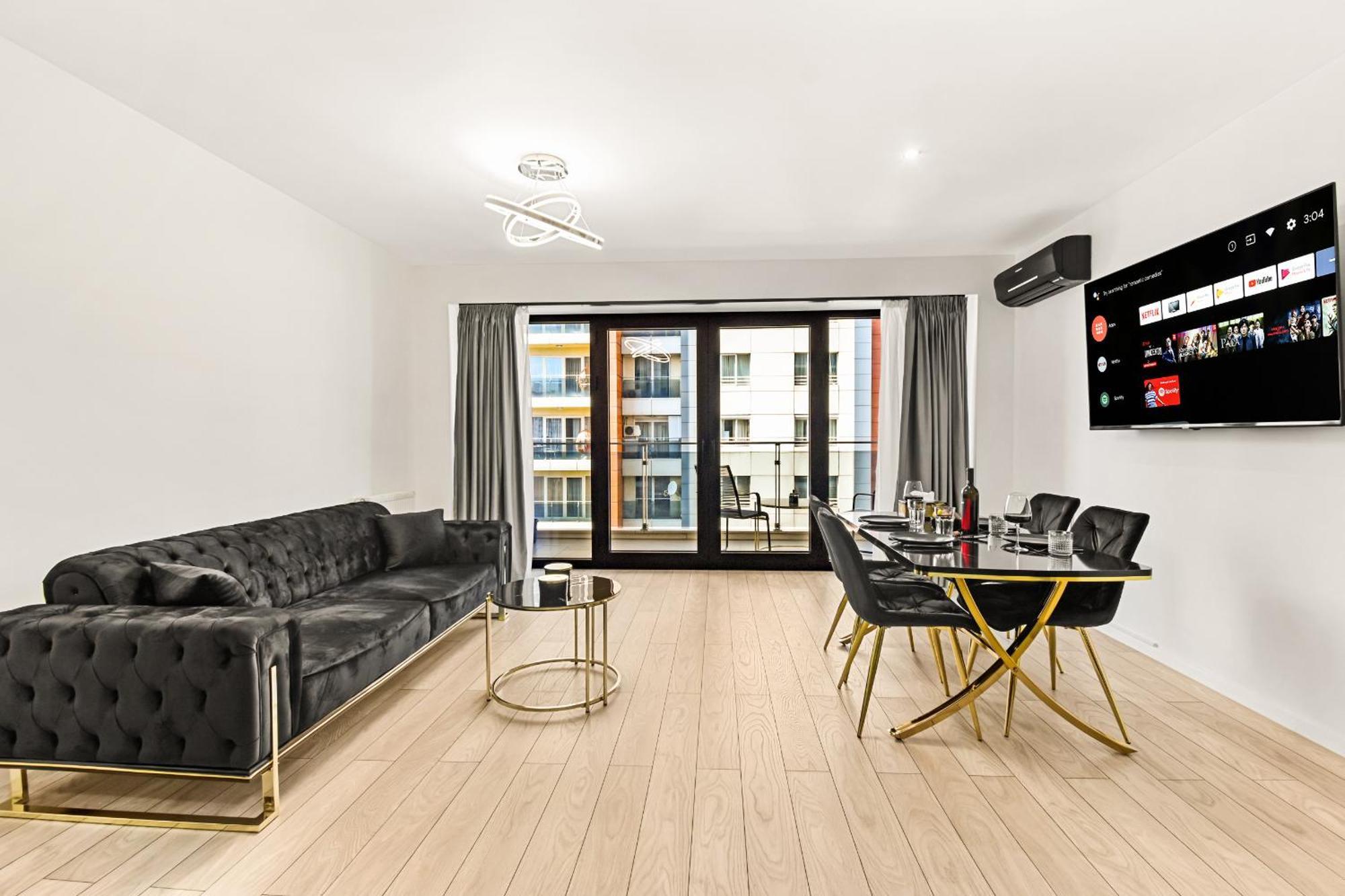 Central Deluxe By Rh Living บูคาเรสต์ ภายนอก รูปภาพ