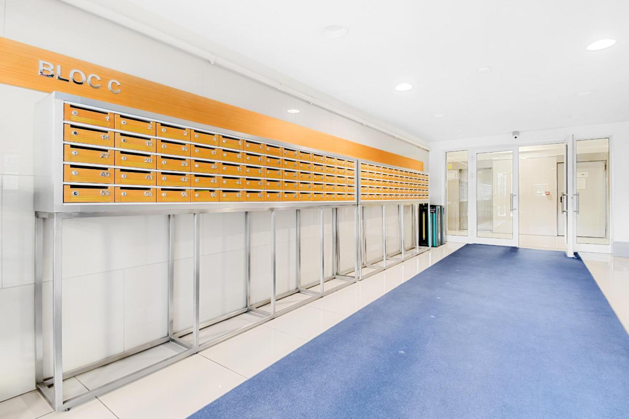 Central Deluxe By Rh Living บูคาเรสต์ ภายนอก รูปภาพ