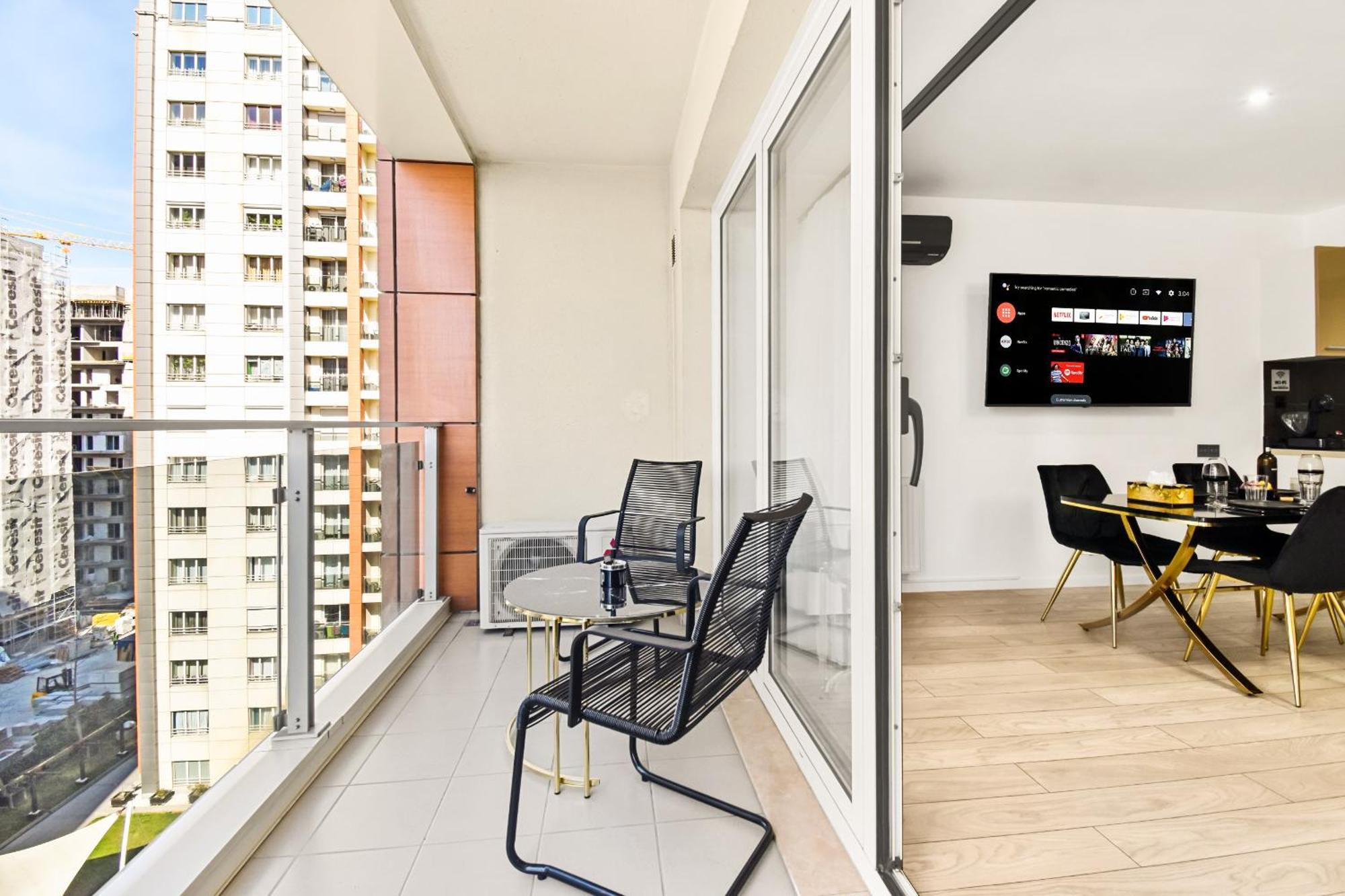 Central Deluxe By Rh Living บูคาเรสต์ ภายนอก รูปภาพ